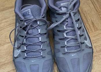 Sprzedam oryginalne adidasy NIKE używane ale nie zniszczone dobrze zadbane