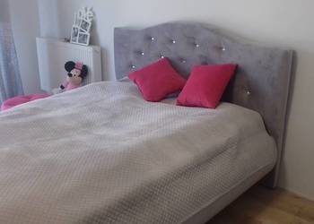 Łóżko tapicerowane dla dziewczynki z materacem120x200 cm