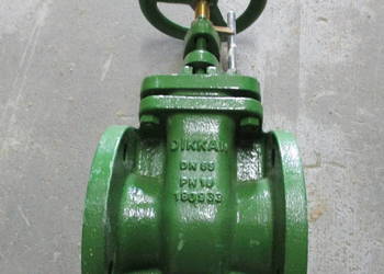 Żeliwna zasuwa morska DIKKAN DN 65 PN 10 180933  kurek