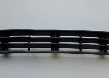 Środkowa dolna kratka zderzaka 4A0807683 – Audi A6 C4 – używana