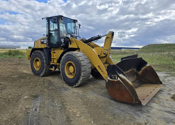 Ładowarka kołowa CATERPILLAR 918 M, 4x4 (2019 r. / 9500 kg / 5 744 mth)