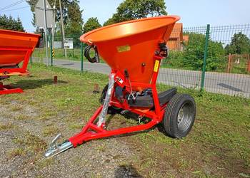Solarka Piaskarka Posypywarka komunalna drogowa Dexwal PK Quad 200 300 L