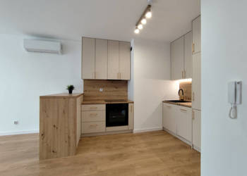 Mieszkanie 2-pok 42,52 m² balkon klima garaż kom