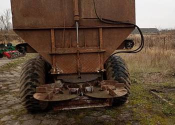 Rozrzutnik wapna szlamu gnojowicy