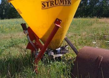 Rozsiewacz STRUMYK 300L