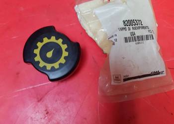 82005372 Korek wlewy CNH New Holland