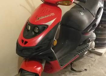 Skuter Suzuki katana ay 50