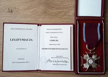 Krzyż Zasługi RP z dokumentem