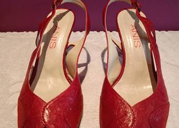 Czerwone piękne buty damskie. Skóra. Rozmiar 38.