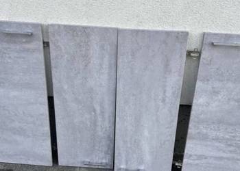 4sztuki drzwiczek z zawiasami i uchwytami/84.5/32.5cm/