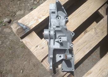 Podpora Łapa Alternatora,Pompy wsp Vw,Audi 1.8 06B 903 143N