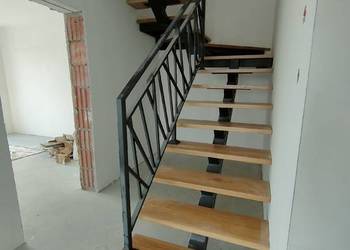 Schody metalowe, stelaż stalowy, konstrukcja