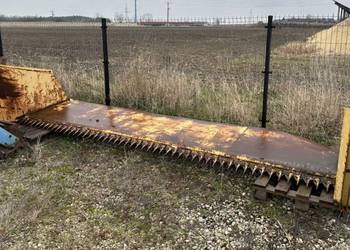 Stół do rzepaku 4m Zdjęty z  New Holland