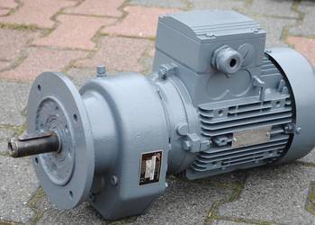 Motoreduktor kołnierzowy 2.5kw. 190obr./min. NORD. SK25F