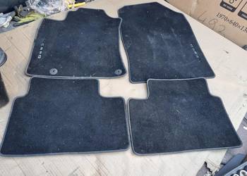 DYWAN WYCIERACZKI KIA XCEED J7143ADE50 KOMPLET