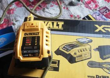 DeWalt adapter do ładowania telefonów, komputera, tableta