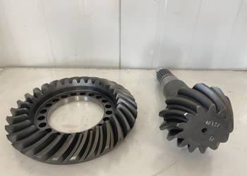 Wałek Atakujący Koło Talerzowe - Massey Ferguson 7485 - 7500452901