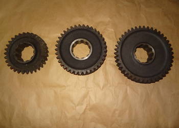 Koła zębate koło nowe oryginał 3 sztuki pojazdy