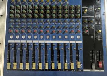 Zestaw nagłaśniający PEAVEY+ mikser YAMAHA