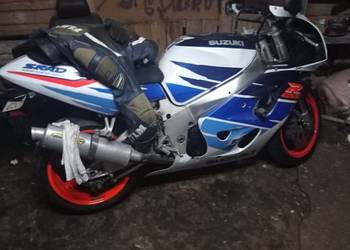 Suzuki SRAD GSXR 750