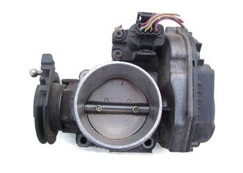 Passat B5 1.8 20V Turbo Przepustnica 058133063M