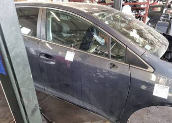 DRZWI PRAWE PRZÓD TOYOTA AVENSIS T27 8U5 DRZWI PRAWE PRZÓD TOYOTA AVENSIS T27 8U5