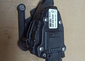 POTENCJOMETR GAZU 8200699691 RENAULT CLIO II