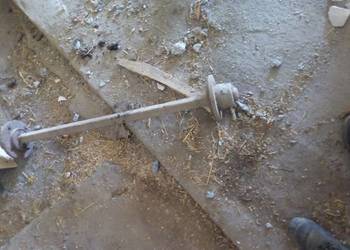 Sprzedam oś wraz z Piastami