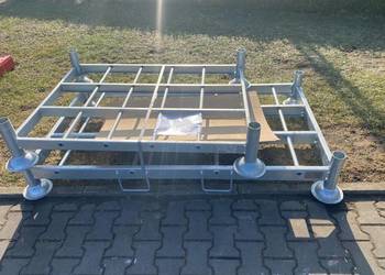 Stalowa paleta do piętrowania towaru na magazynie (duża)