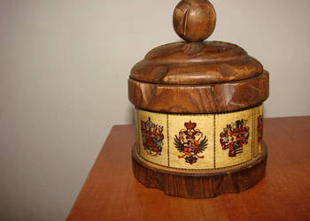 drewniane pudełko, puszka drewniane pudełko, puszka