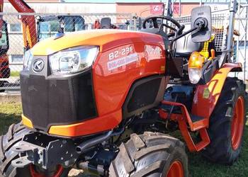 Kubota B2-231 Rops