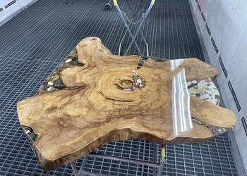 Blat stolik kawowy110x110x7 plaster monolit wiąz