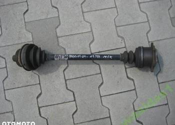 AUDI A4 B5 VW PASSAT B5  PÓŁOŚKA LEWA 8D0407271DF