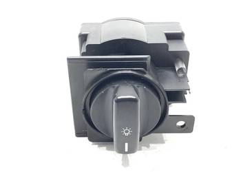 WŁĄCZNIK ŚWIATEŁ MERCEDES W245 1695451004 05-11 PRZYCISK