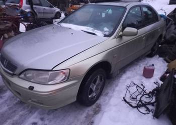 Maska zderzak lampy drzwi klapa lampy deska fotele koła szyba Honda Accord