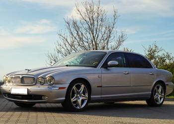Piękny Jaguar XJ V8 4.2 Long