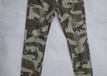 Spodnie damskie moro z przetarciami 48 (XL)