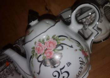 Dzbanek do herbaty. Pozytywka. 25 lecie ślubu. Royal Albert