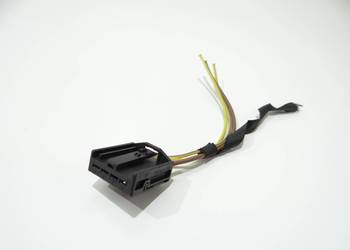 KOSTKA WTYCZKA LAMPY TYŁ W KLAPĘ BMW X1 E84