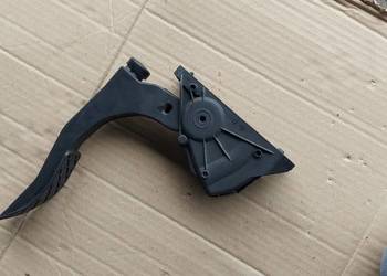 Potencjometr pedał gazu AUDI A6 C6   4F1723523B