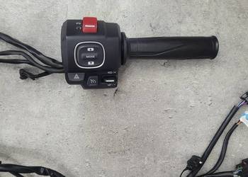 HONDA GOLD WING GL1800 SC79B 18-23 OEM PRZEŁĄCZNIK PRAWY ROLGAZ GRZANA