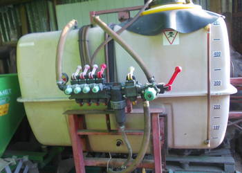 Opryskiwacz skotarek 500 l belka 12 m