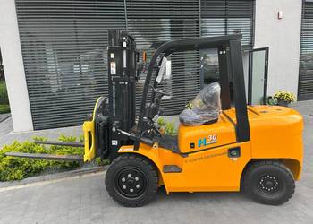 Wózek widłowy z obrotnicą 3T duplex