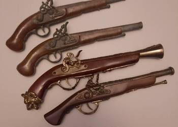 Dekoracja, replika pistolety skałkowe