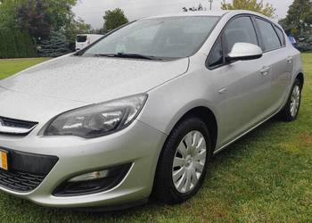 Opel Astra J 2015 Rok 1, 6 Benzyna Super Stan Z Niemiec