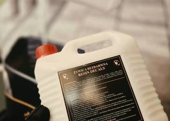 Żywica Bezbarwna Resin Decals 3L – renowacja nagrobków i lastryka