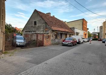 DOM do remontu lub wyburzenia DOM do remontu lub wyburzenia