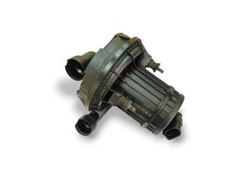 POMPA POWIETRZA WTÓRNEGO AUDI A6 C5 PASSAT B5 1.6B 1.8T 2.4B 8D0906613B