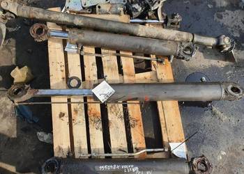 TŁOK VOLVO L35B-Z SIŁOWNIK PODNOSZENIA