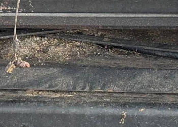 New Holland CR9080 Osłona Pokrywa Blacha Skrzyni Biegów CZĘŚCI 87032102